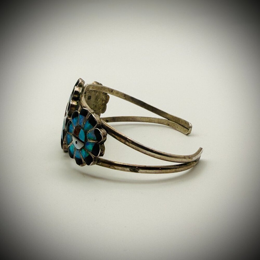 Vintage Zuni-Style Triple Sunface Cuff — Opal Inlay — Sz 6", 17g - Picture 2 of 3